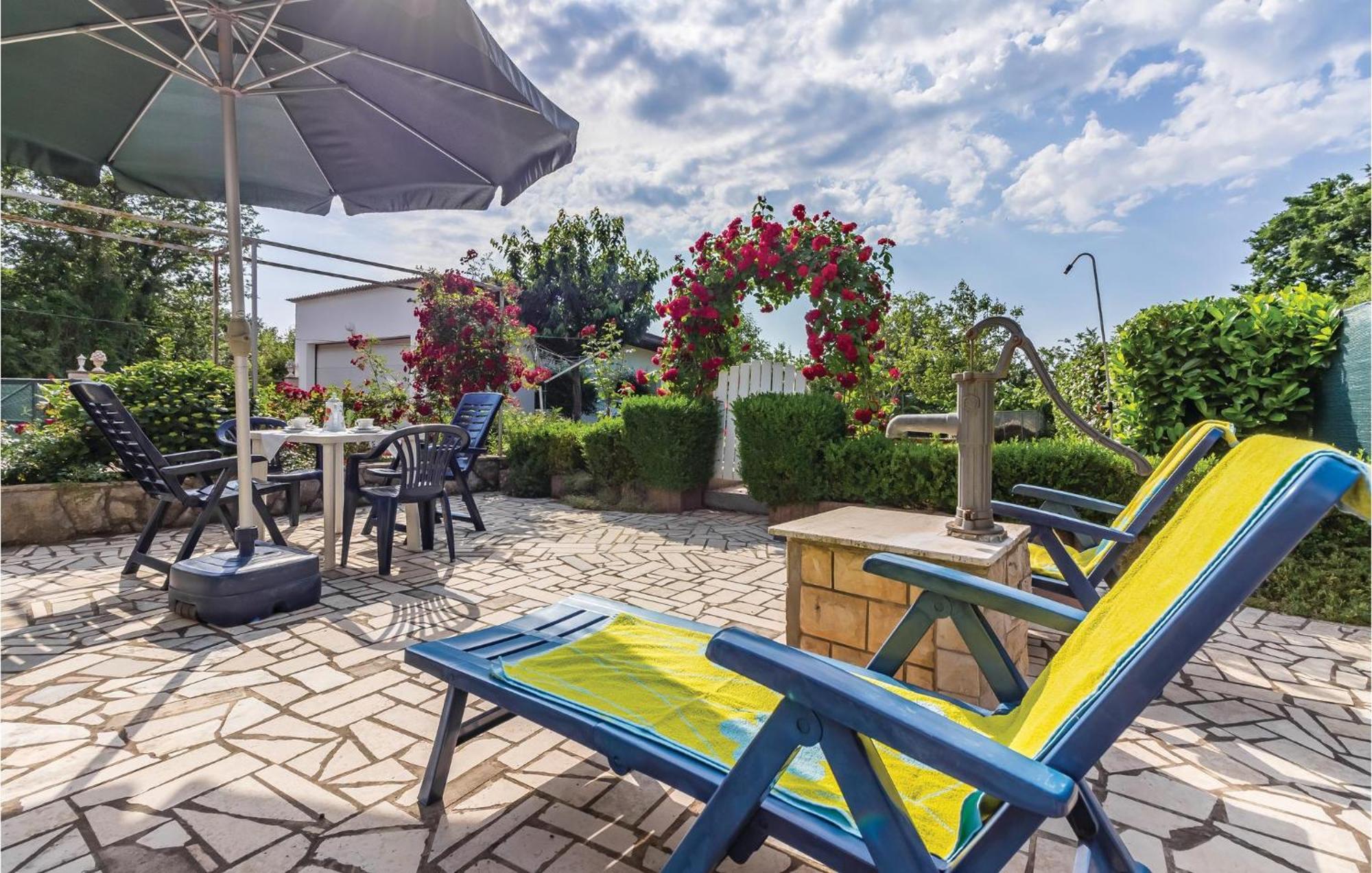 3 Bedroom Awesome Apartment In Pavicini Exterior photo