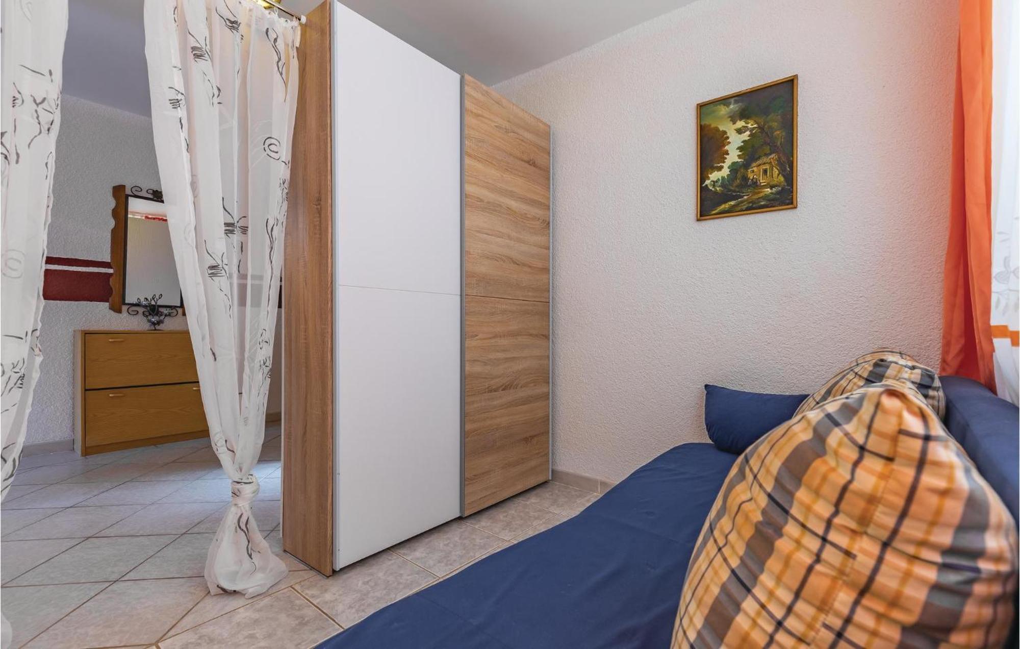 3 Bedroom Awesome Apartment In Pavicini Exterior photo
